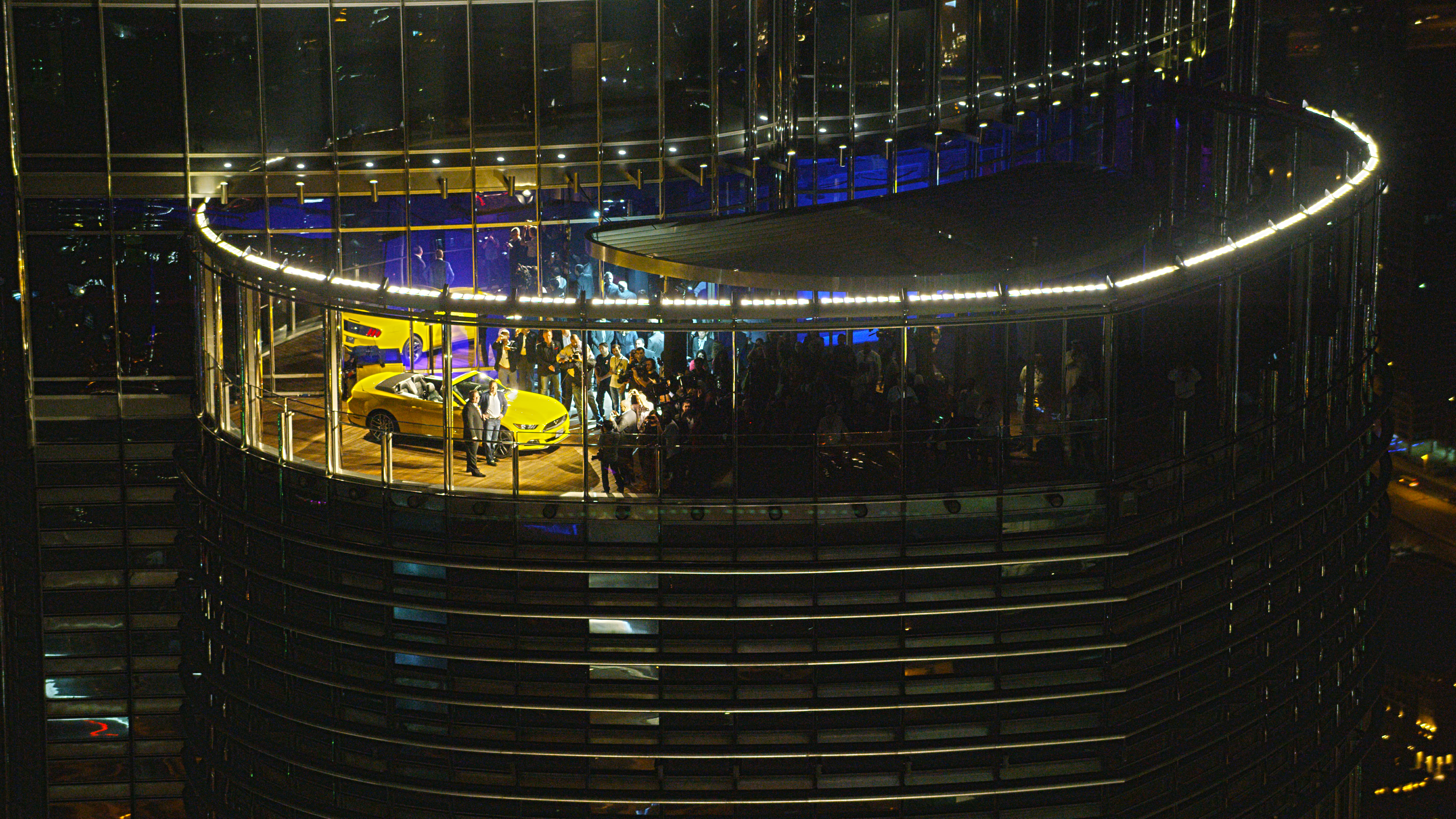 Ford Mustang is taken to the heights of the Burj Khalifa in Dubai in 2014. License valid for earned editorial, press releases, press kits. All non-broadcast digital and online media Region: Global. This content is solely for editorial use and for providing individual users with information. Any storage in databases, or any distribution to third parties within the scope of commercial use, or for commercial use is permitted with written consent from Ford in Europe GmbH only.